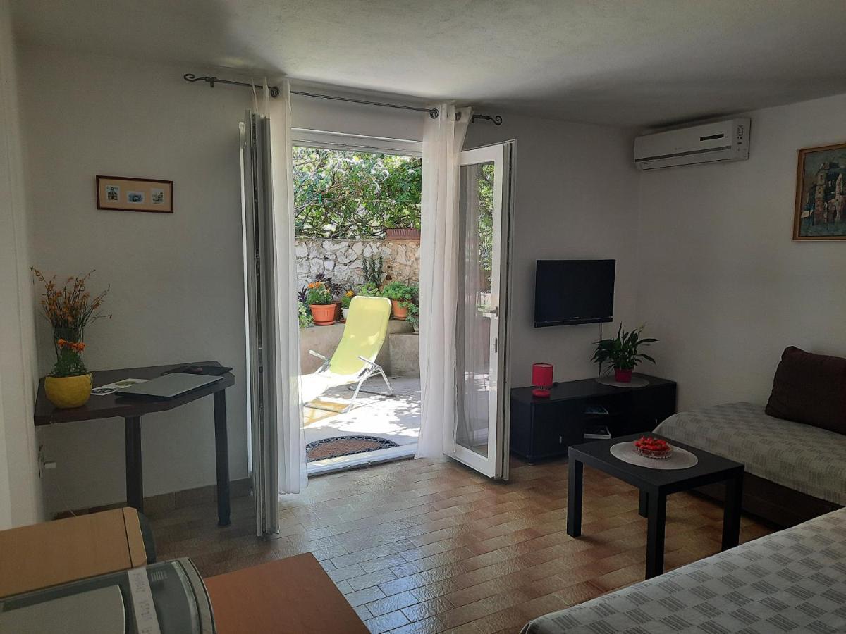 Apartment Ema Trogir Eksteriør billede