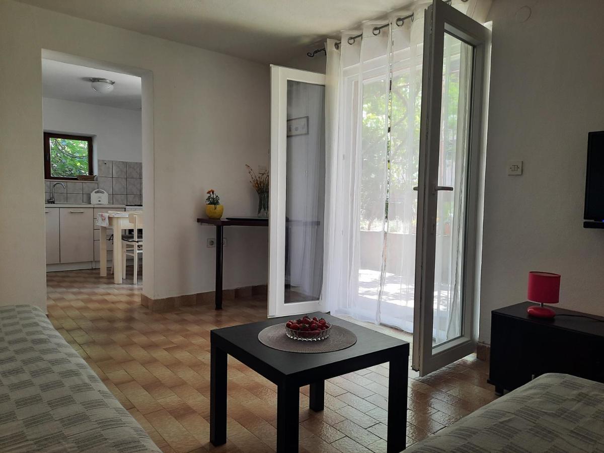 Apartment Ema Trogir Eksteriør billede