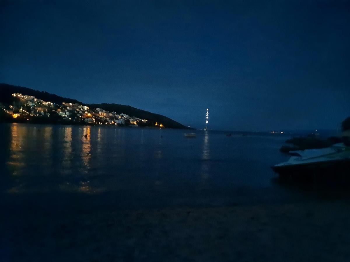 Apartment Ema Trogir Eksteriør billede