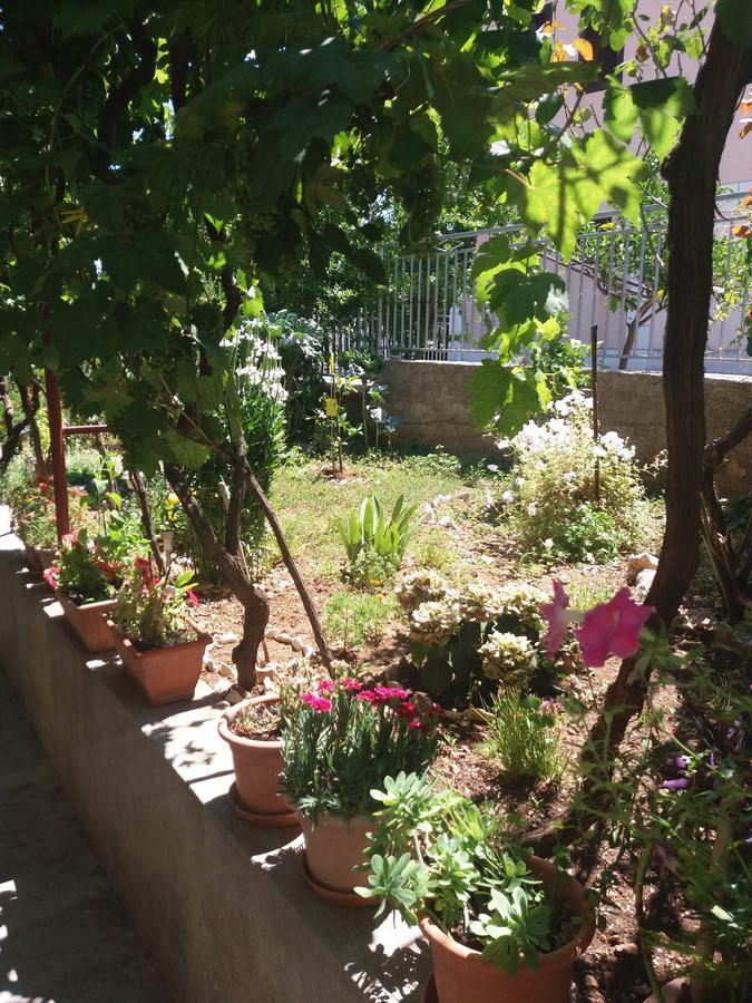 Apartment Ema Trogir Eksteriør billede