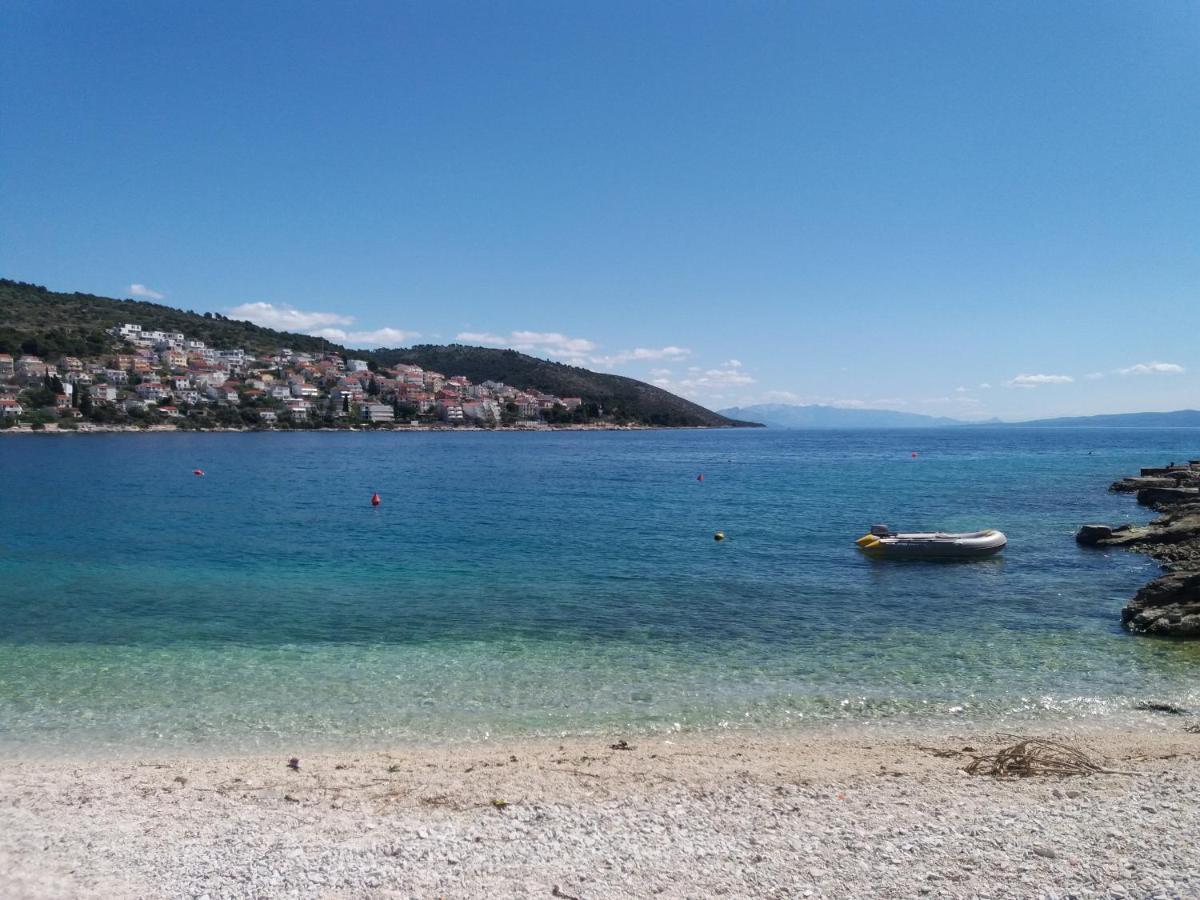 Apartment Ema Trogir Eksteriør billede